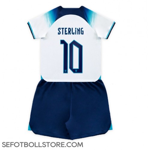 England Raheem Sterling #10 Replika babykläder Hemmaställ Barn VM 2022 Kortärmad (+ korta byxor)